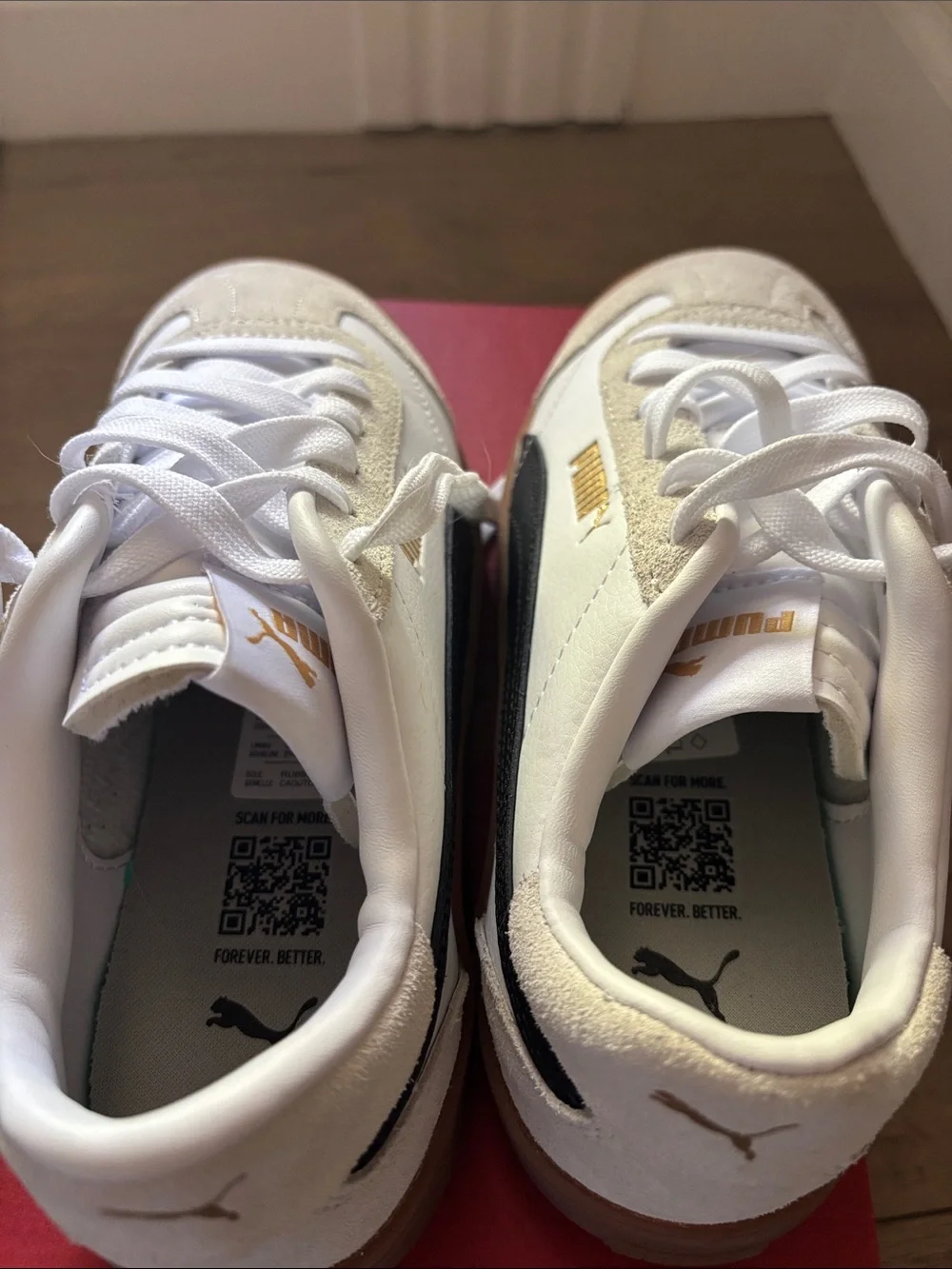 Puma White Sneakers with Gum Soles and Black Stripe